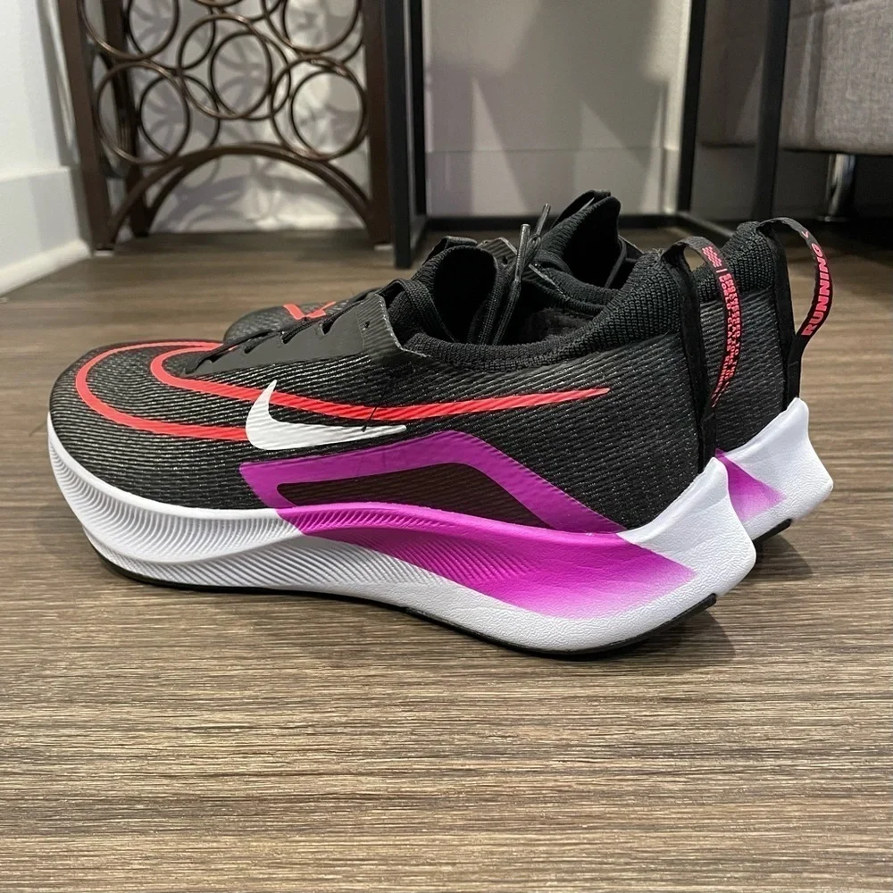 Nike Zoom Fly 4 sz 10.5